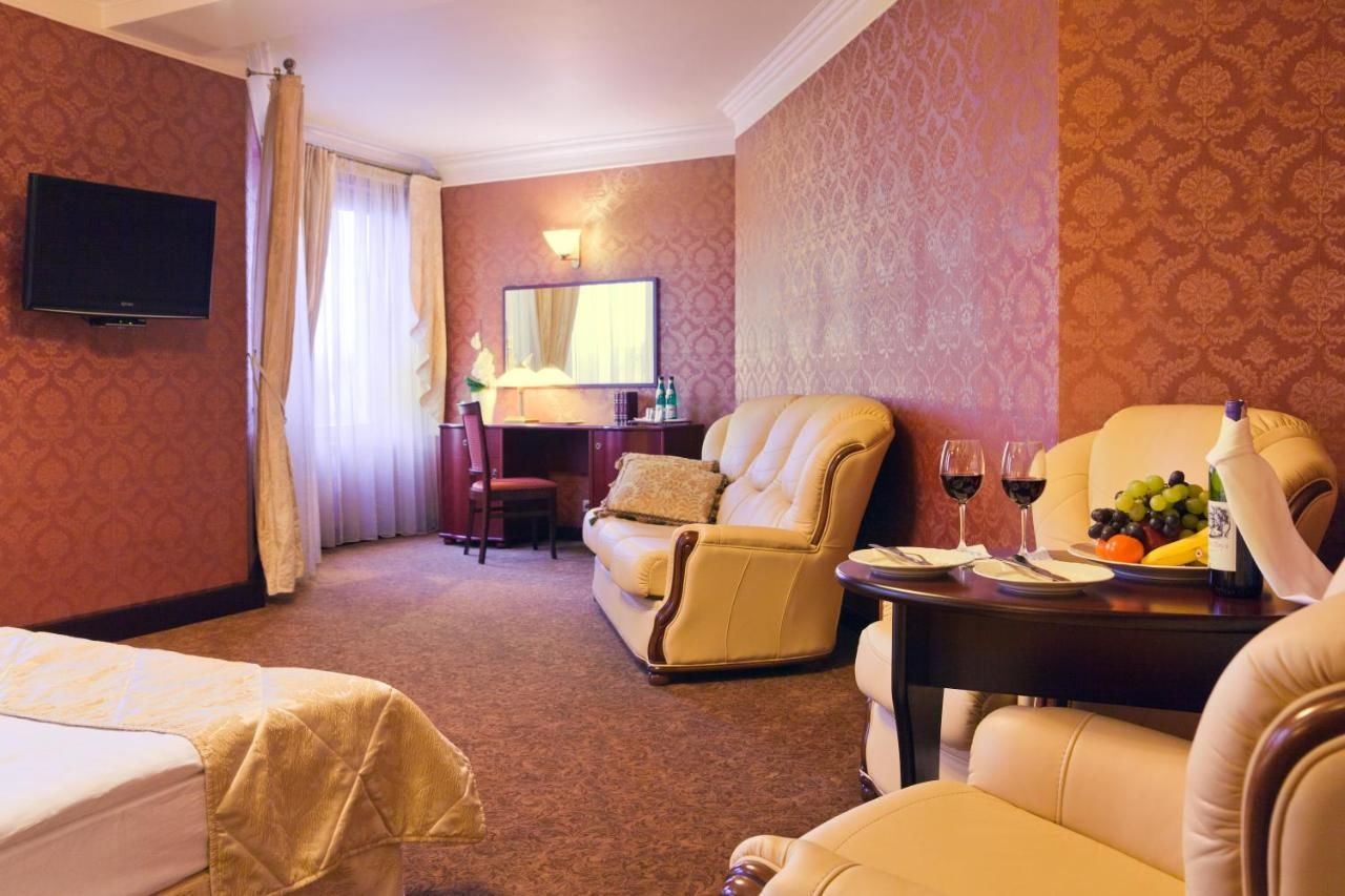 Отель Hotel Kopczyński Добре-Място-25