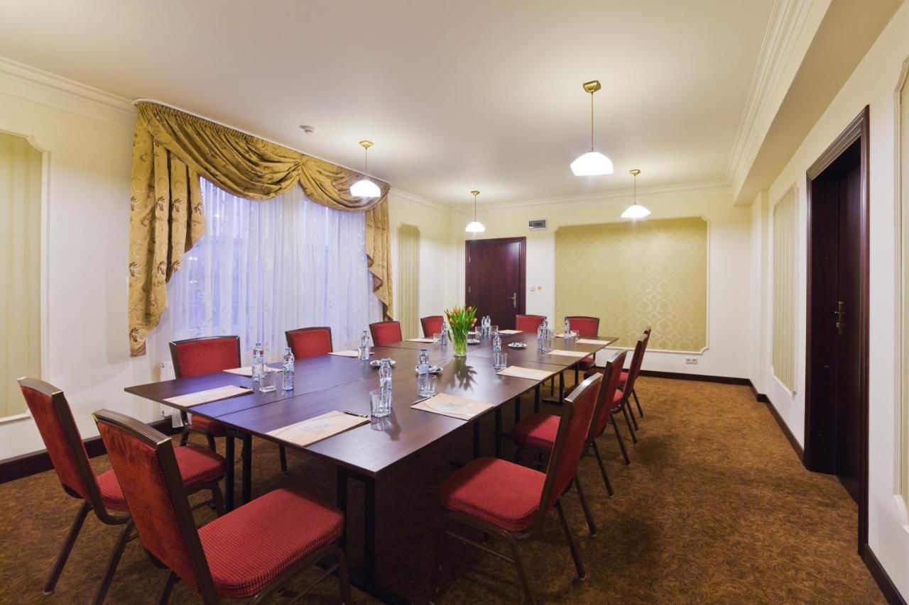 Отель Hotel Kopczyński Добре-Място-36