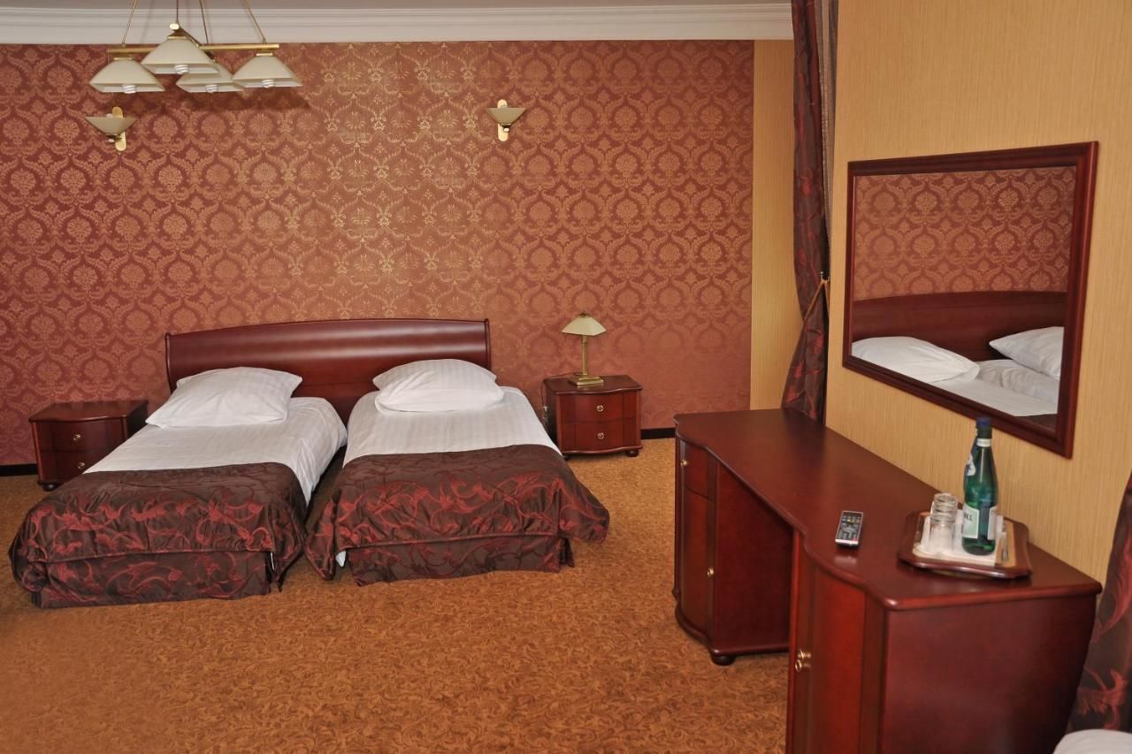 Отель Hotel Kopczyński Добре-Място-8