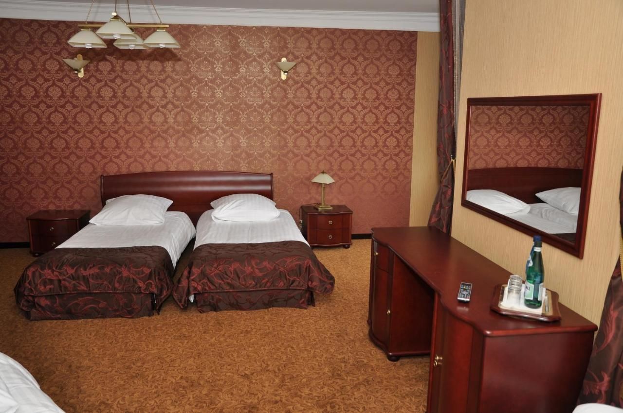 Отель Hotel Kopczyński Добре-Място-10